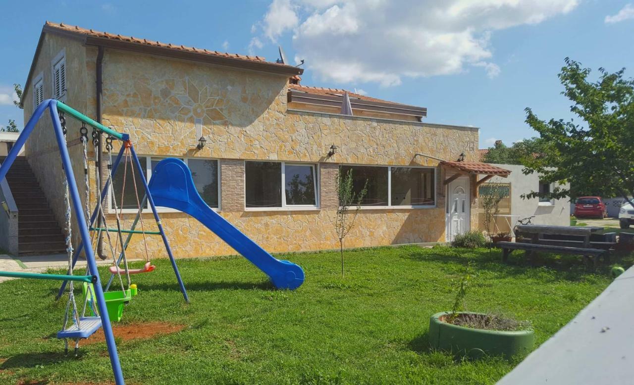 Apartment Goran & Nela Umago Exterior foto